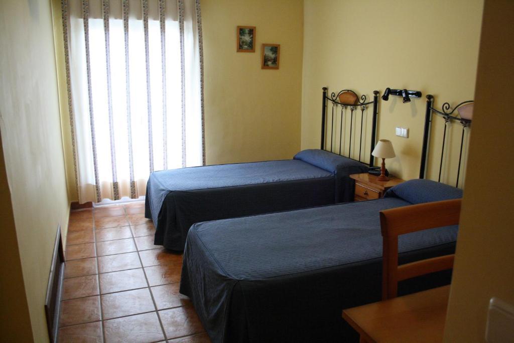 Hostal La Balquina Chinchon Exterior photo