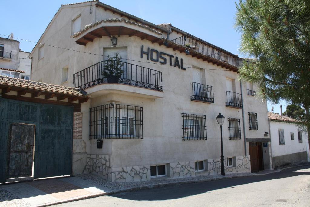 Hostal La Balquina Chinchon Exterior photo